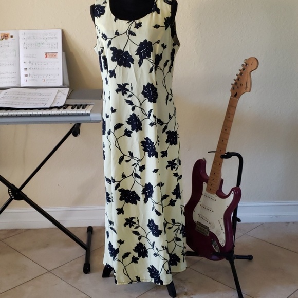 Studio 1 long dress - Picture 2 of 5